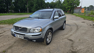 Volvo XC90 2.4 136 kW (1 foto / 3)