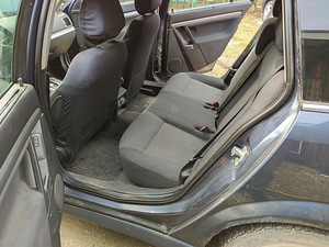 Opel Vectra 2005 114kW (10 foto / 14)