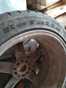 275/40 20 m+s (2 foto / 4)