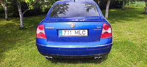 Volkswagen passat w8 4.0 МКПП (3 фото из 4)