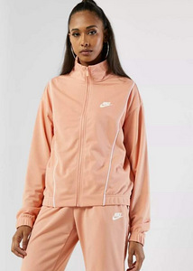 Новые спортивные костюмы Nike S (1 фото из 4)