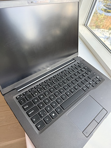 Dell Latitude 7400 Carbon i7/16GB/512GB/Win11 (1 foto / 7)