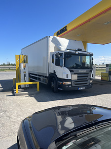 OTSIN TALLINNAS C-KATEGOORIALE AUTOJUHTI (1 foto / 1)