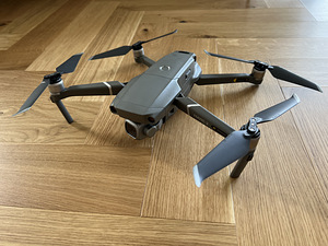 Droon DJI Mavic 2 Pro fly more combo (3 foto / 5)