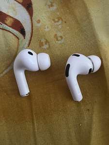 AirPods Pro Gen3 (3 фото из 5)