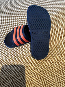 Adidas laste plätud (2 foto / 3)