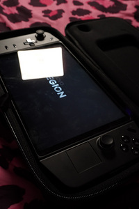 Lenovo legion go (4 foto / 8)