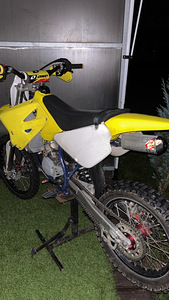 Suzuki RM85L (2 фото из 10)