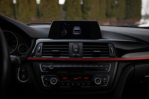 BMW 335 xDrive 3.0 R6 N57 230kW (12 foto / 15)