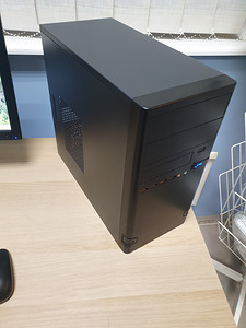 Heas korras lauaarvuti MSI (4 foto / 5)