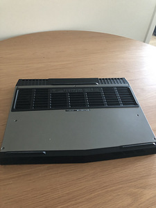AlienWare 15 R3 Mänguri Sülearvuti (4 foto / 4)