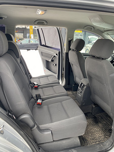 Продам Volkswagen Touran (10 фото из 11)