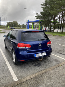 Volkswagen Golf 1.6 66kw (3 foto / 5)