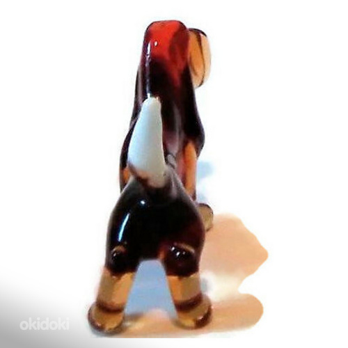 Basset Hound - käsitsi valmistatud värvilisest klaasist kuju (foto #2)