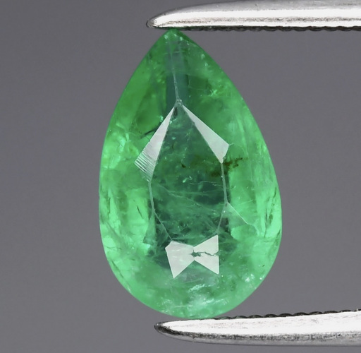Натуральные Изумруды 1.68ct. 0.74ct.