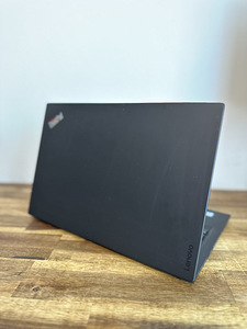 Lenovo ThinkPad X1 Carbon 5th Gen - i7 (4 foto / 7)