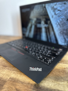Lenovo ThinkPad X1 Carbon 5th Gen - i7 (5 foto / 7)