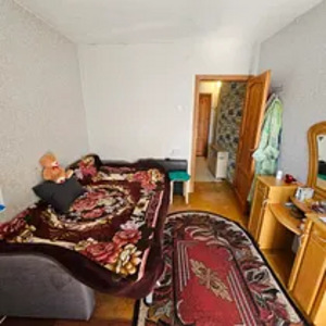 Продается квартира (2 фото из 9)