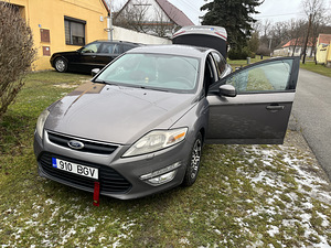 Ford mondeo