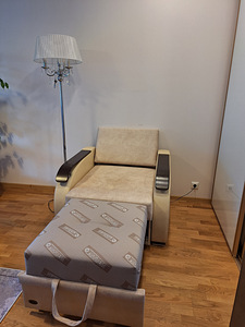 Diivan ja tugitool lahtikäivad, uueväärsed (5 foto / 5)