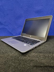 HP Elitebook 820 G4 12.5" (1 foto / 7)