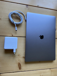 MacBook Pro 16 2019 i7 32gb (8 foto / 9)