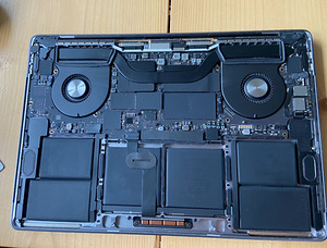 MacBook Pro 16 2019 i7 32gb (9 foto / 9)