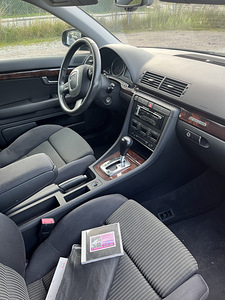 Audi a4 quattro s line (9 foto / 12)