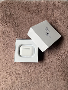 Apple Airpods Pro 2 (есть чек!) (2 фото из 3)