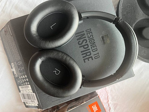 JBL Tour One M2 (3 foto / 10)