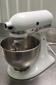 Mikser KitchenAid 4.7ltr (3 foto / 3)