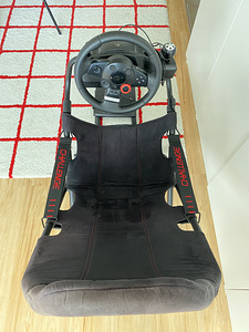 Playseat Challenge + Logitech Driving Froce GT roolikomplekt (2 foto / 5)