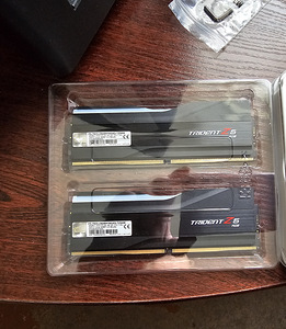 G.SKILL Trident Z5 RGB 7800Mhz CL36 DDR5 32GB (1 foto / 1)