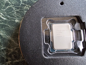 Intel® Core™ i9-12900K (1 foto / 1)
