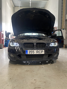 Продам BMW e60 3.0 (8 фото из 12)