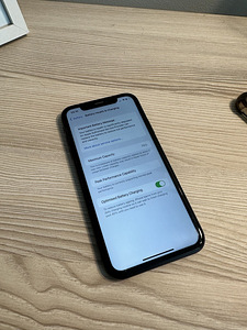 iPhone XR 128 GB Must (5 foto / 6)