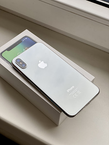 iPHONE X, 256 GB (2 foto / 4)