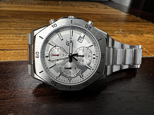 Casio (2 foto / 4)