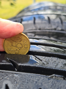 Nexen n'blue hd plus 185/60 r15 (6mm) (10 foto / 10)