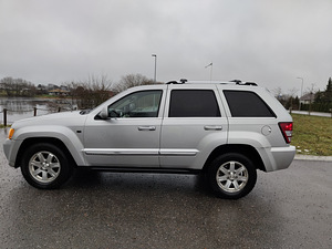 Jeep Grand Cherokee 2008a (2009 muudeliaasta) (6 foto / 12)