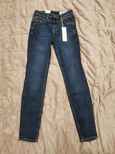 Esprit skinny teksad W26L30 (2 foto / 3)