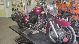 KAWASAKI VN 800 (2 foto / 3)