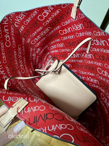 Shopper Calvin Klein
