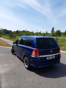 Opel Zafira 2 (5 foto / 15)