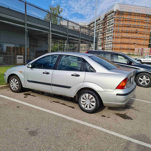 Ford focus 2002... (2 фото из 6)