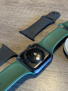 Apple Watch Series SE 44mm (gps) (4 foto / 4)