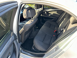 Продажа BMW 520D (8 фото из 9)