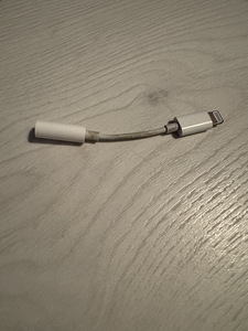 iPhone to aux (1 foto / 3)