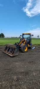 JCB 406