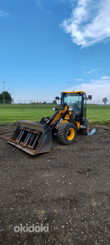 JCB 406